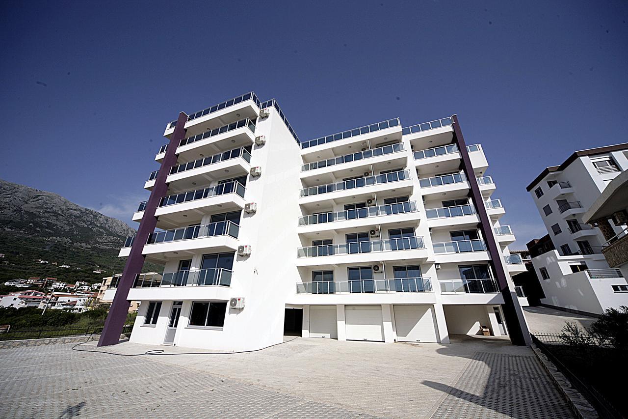 Sea Star Apartment Dobra Voda Exterior foto